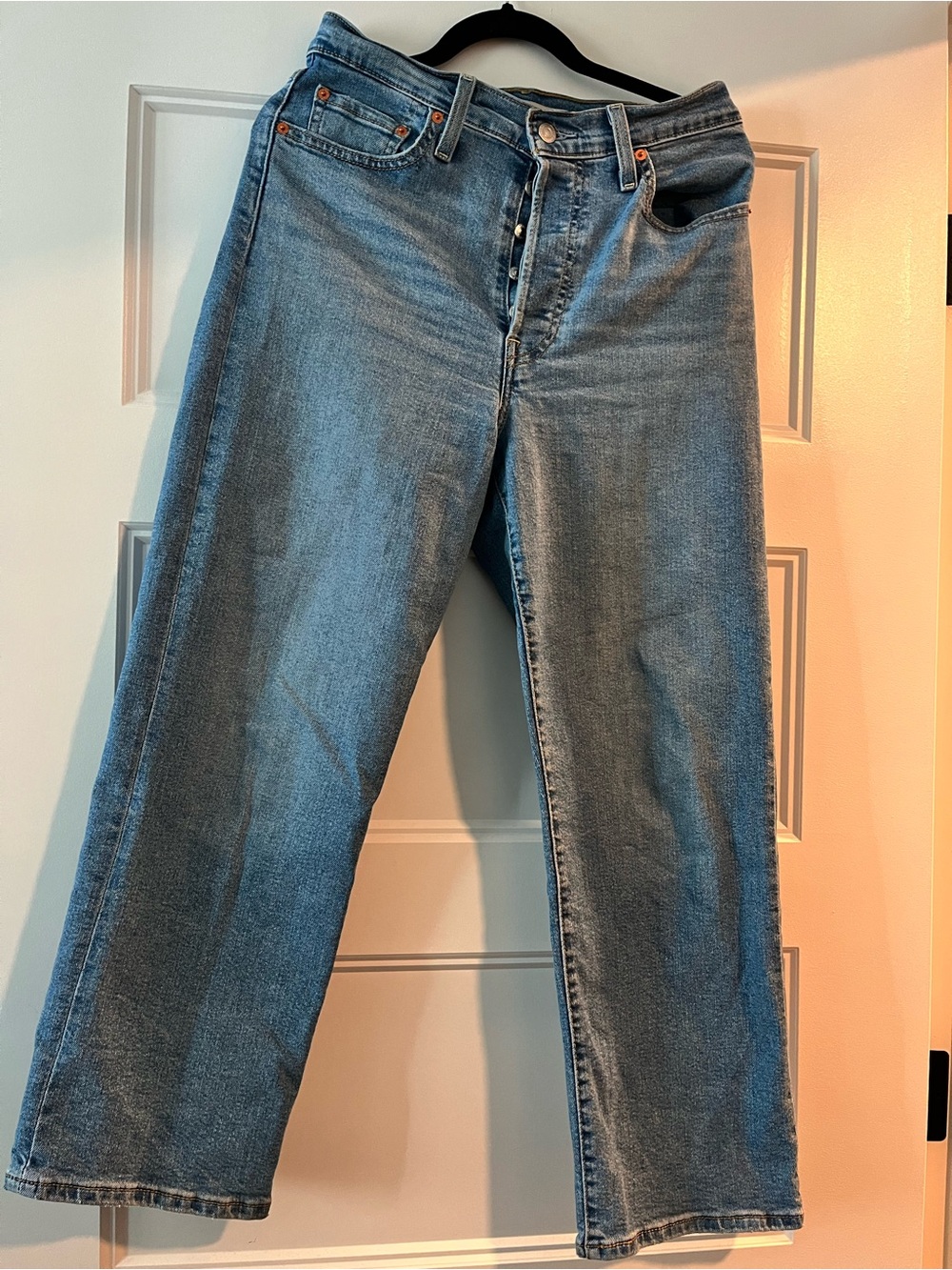 Levi’s Ribcage Straight Ankle jeans